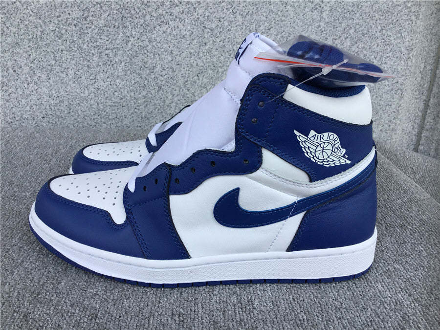 Air Jordan 1 Retro High OG "Storm Blue"