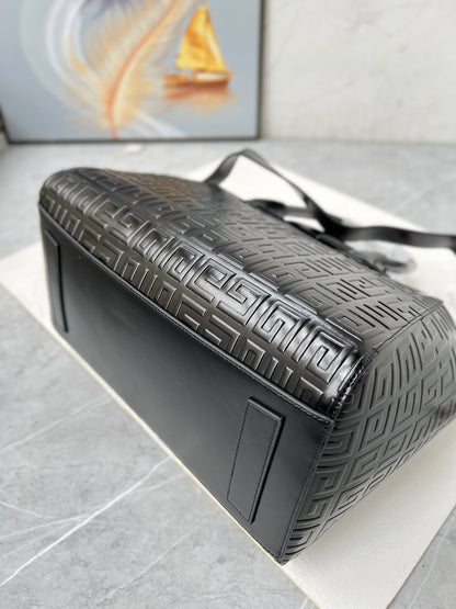 Givenchy Antigona Lock 4G Leather Bag
