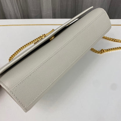 Saint Laurent Kate Medium in Grain De Poudre Embossed Leather