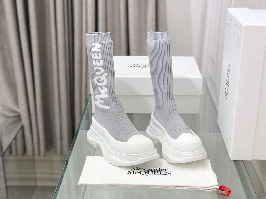 Alexander McQueen Tread Slick Boot "Ribbed Grey"