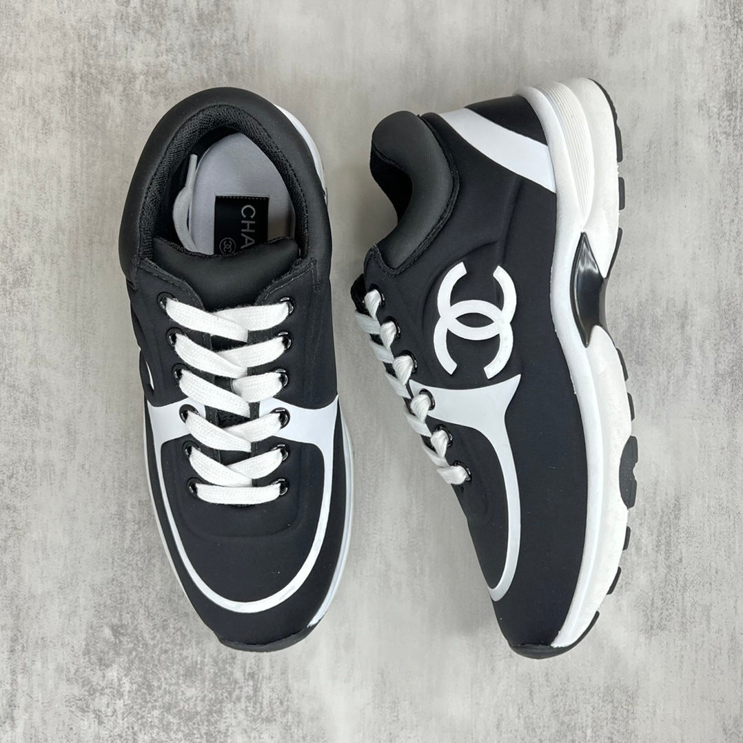 Chanel 22A "Black-White"