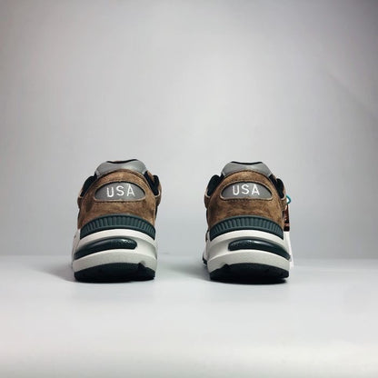 New Balance 990 “Brown-Black-Grey”