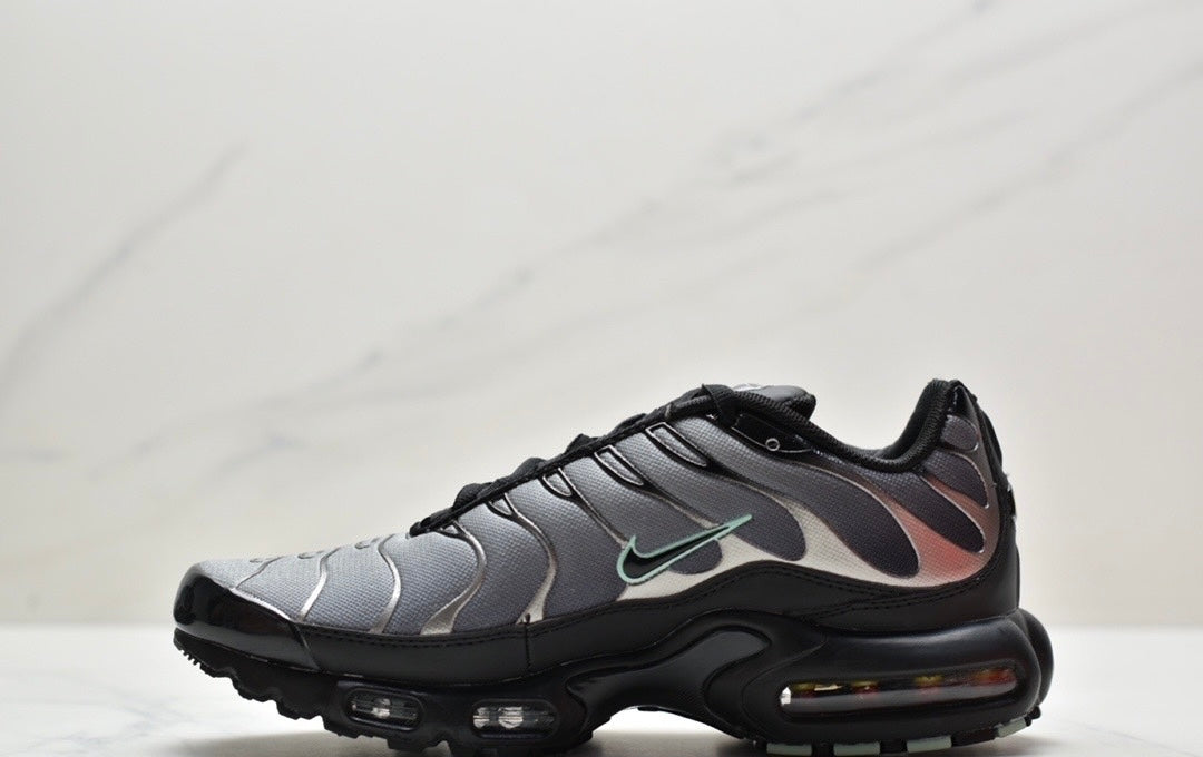 Nike Air VaporMax Plus "Grey-Black"