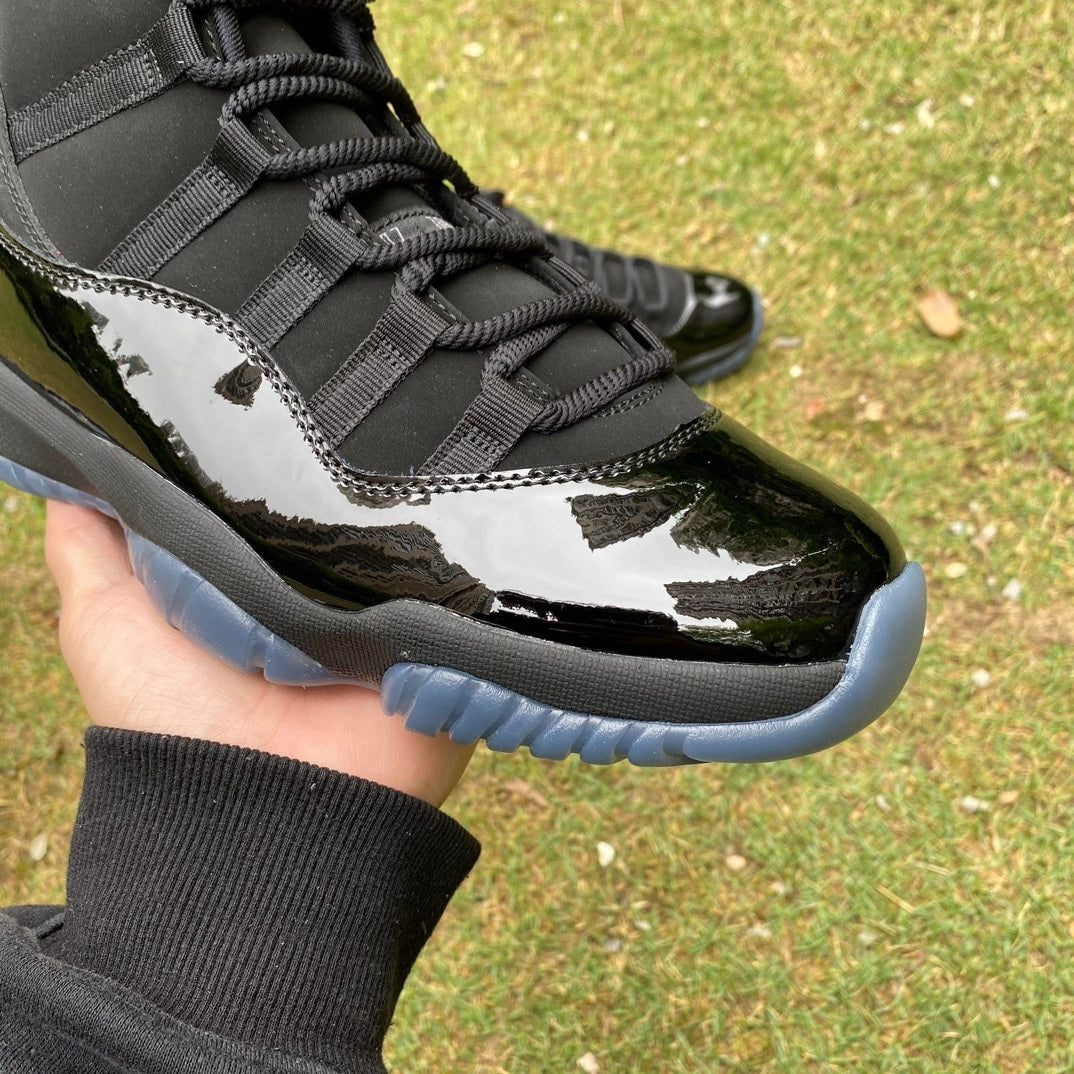 Air Jordan 11 Retro "Cap and Gown"