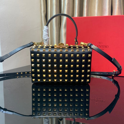 Valentino Garavani Rockstud Alcoce Bag