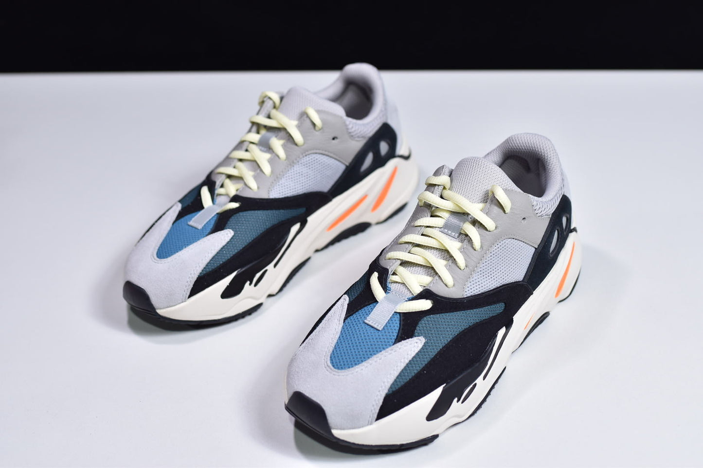 Yeezy 700 "Wave Runner"