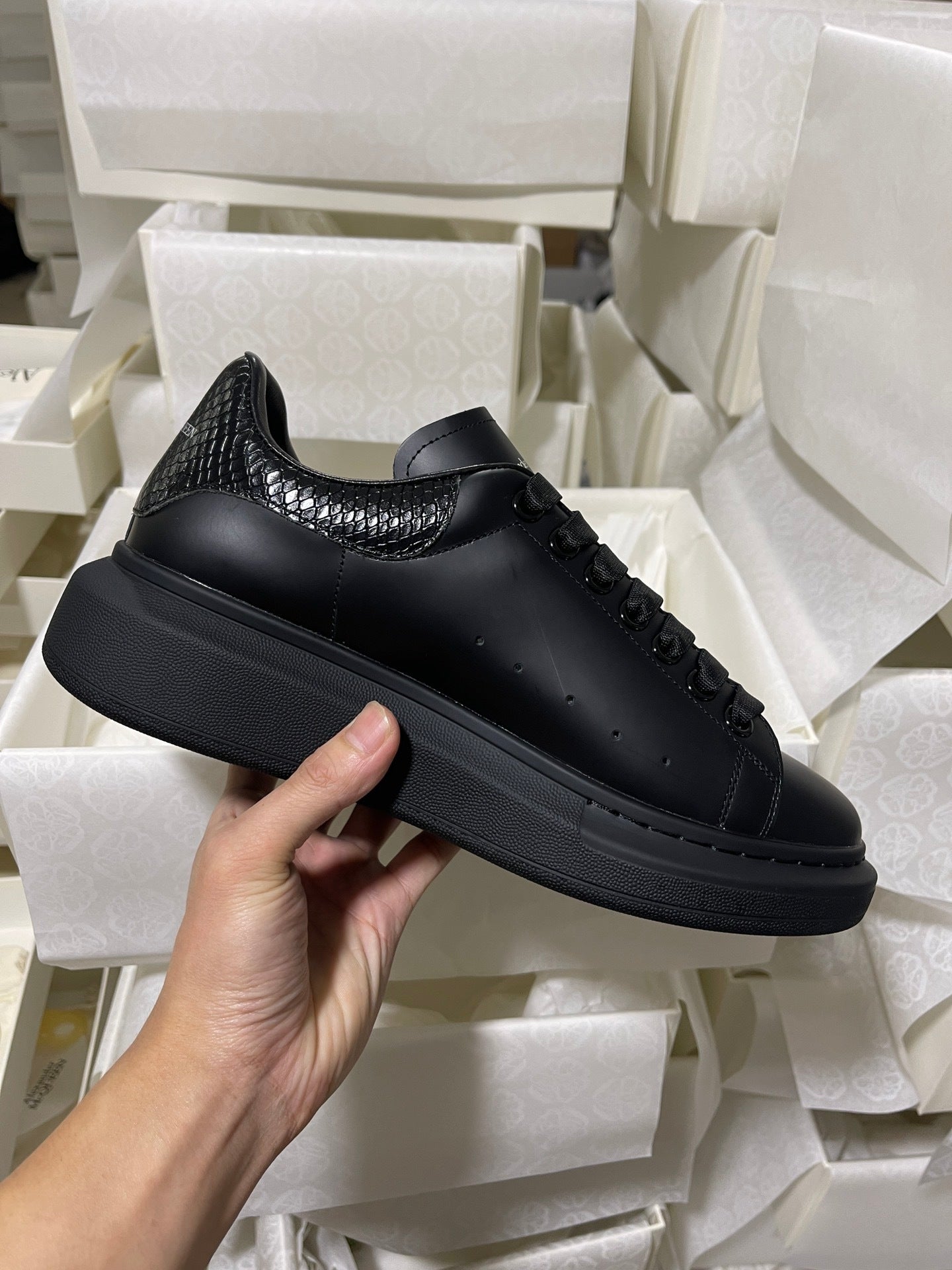 Alexander McQueen Oversized "Black-Heel Snake Skin"