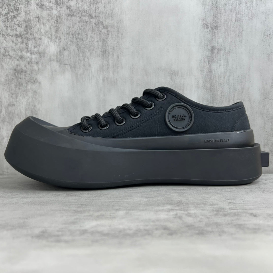 Bottega Veneta Jumbo "Black"