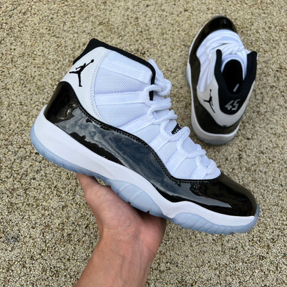 Air Jordan 11 Retro "Concord"