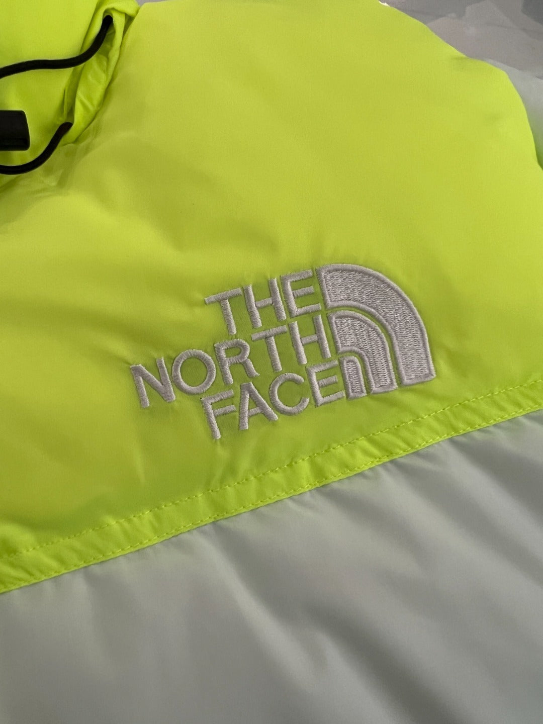 The North Face 700 Down Jacket "White-Neon Yellow"