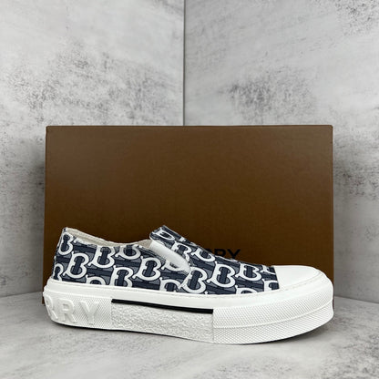 Burberry Slip-On "Grey-White Monogram"
