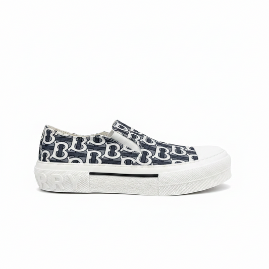 Burberry Slip-On "Grey-White Monogram"