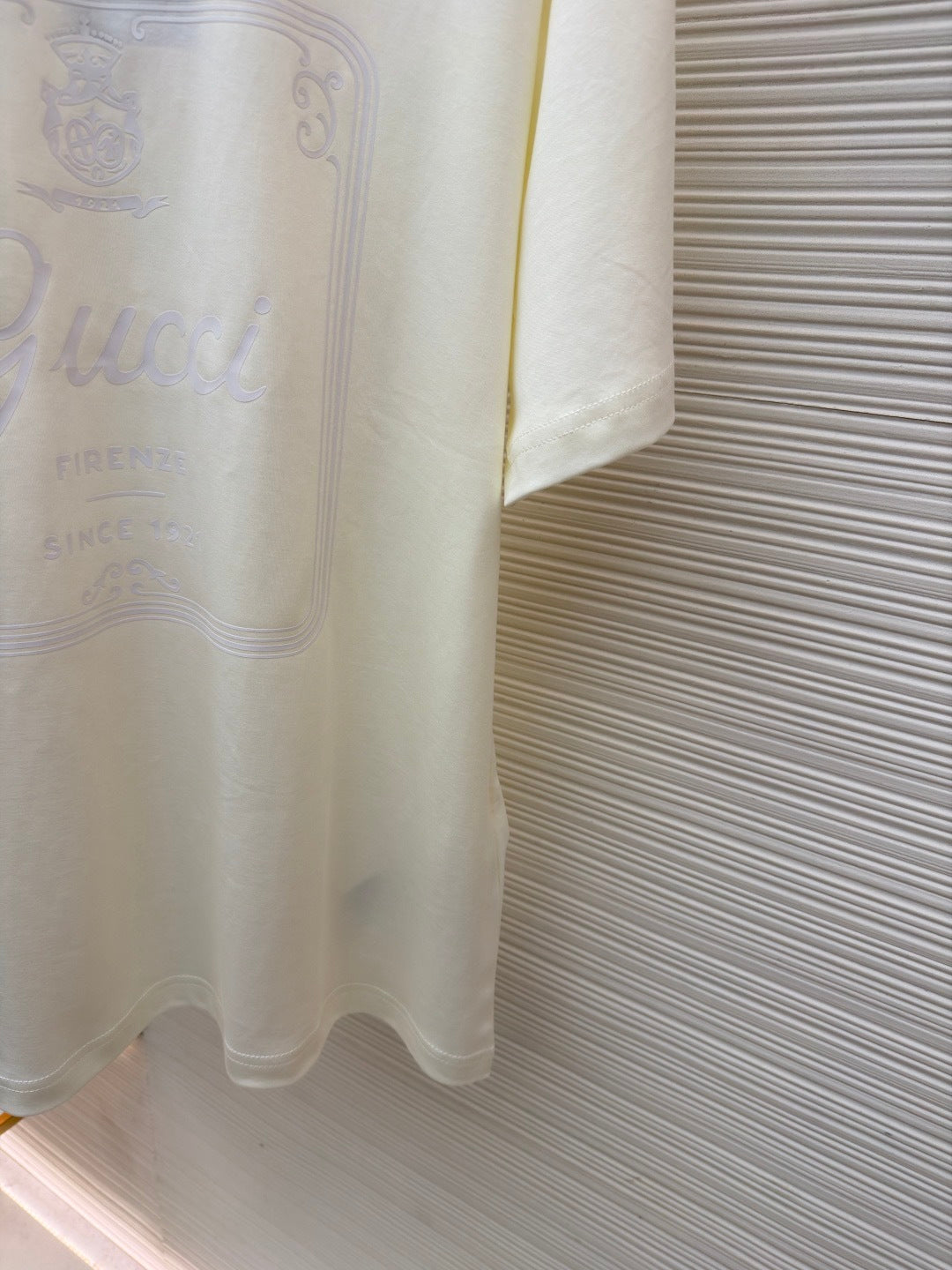 Gucci Soft Cotton Jersey T-Shirt with Print "Ivory"