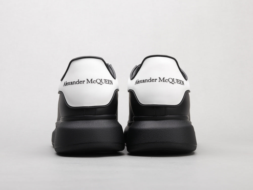 Alexander McQueen Oversized "Black-White"