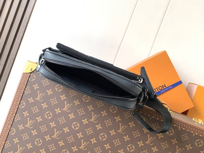 Louis Vuitton Trio Messenger