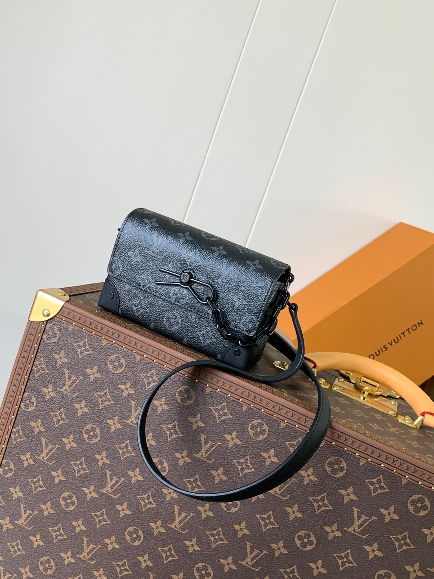 Louis Vuitton Steamer Wearable Wallet
