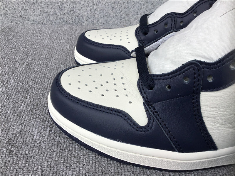 Air Jordan 1 Retro High OG "Obsidian"