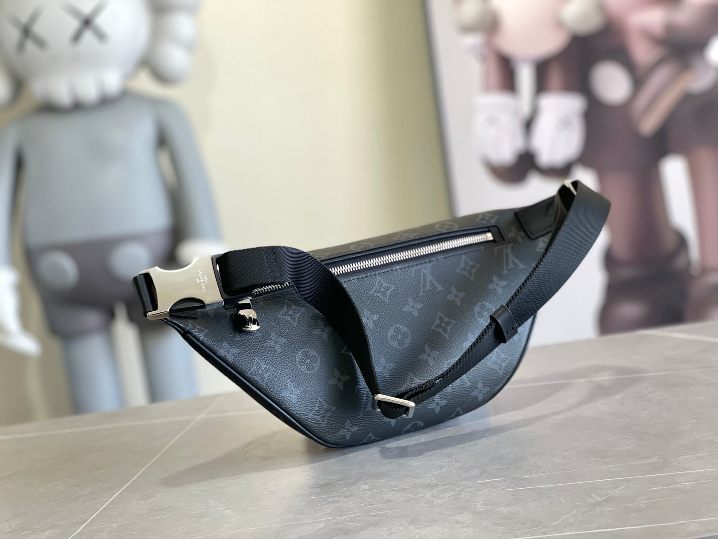 Louis Vuitton Discovery Bumbag PM