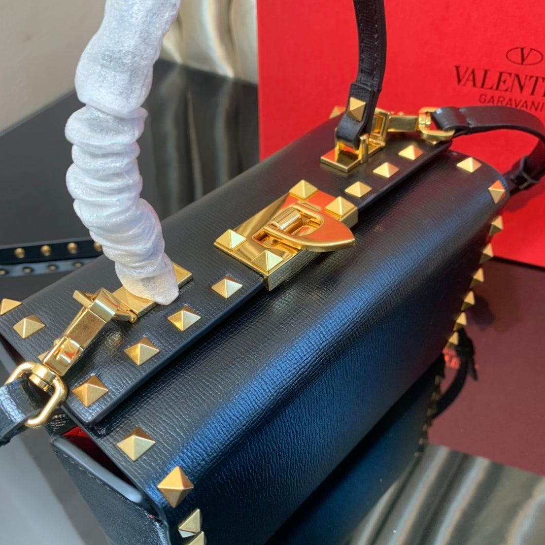 Valentino Garavani Rockstud Alcoce Bag