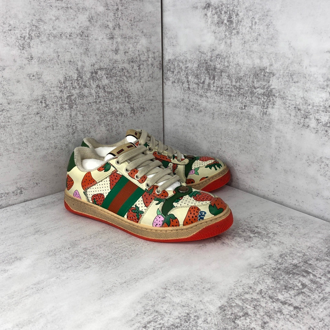 Gucci Screener "White Strawberry"