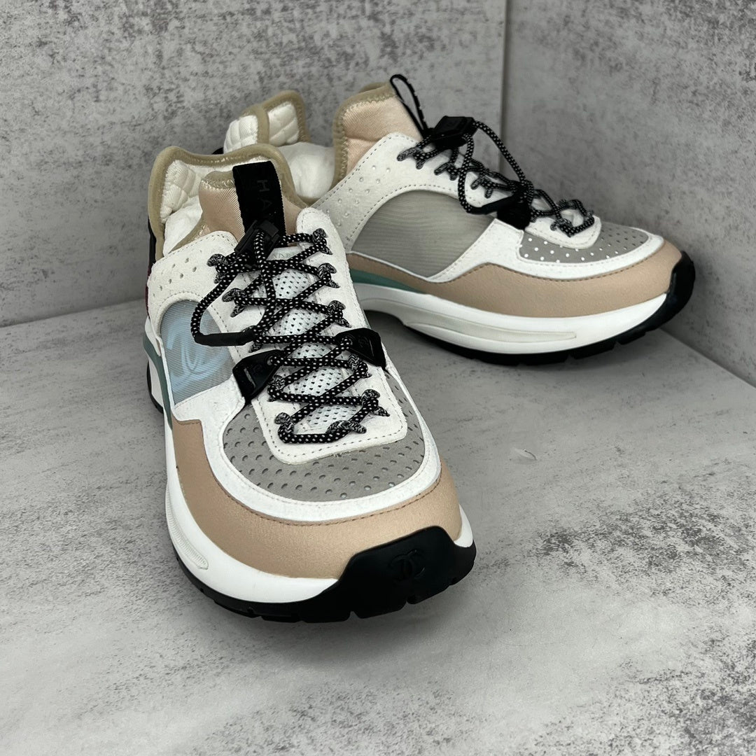 Chanel CC "White-Grey-Beige"