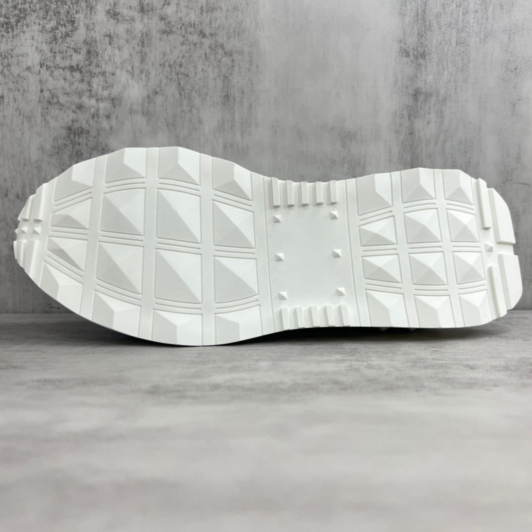 Valentino Garavani Netrunner "White-Grey Camo"