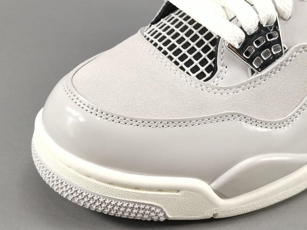 Air Jordan 4 "Frozen Moments"