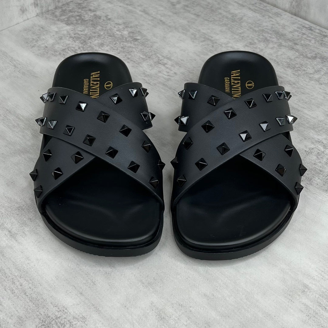 Valentino Garavani Rockstud Slides "Black"