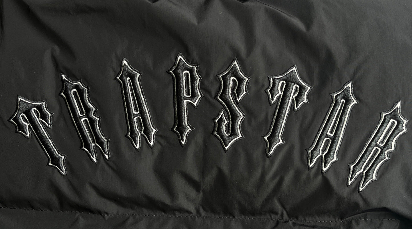 Trapstar Short Irongate Down Jacket "Black"