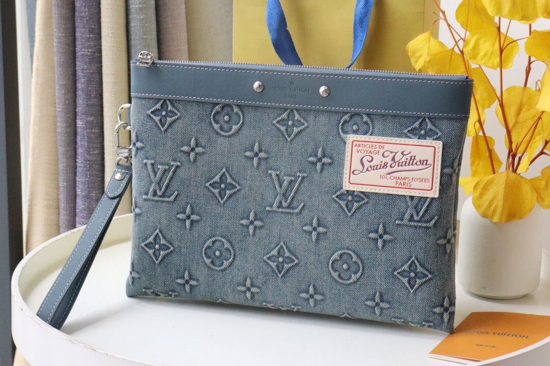 Louis Vuitton Pochette To Go "Monogram Washed Denim"