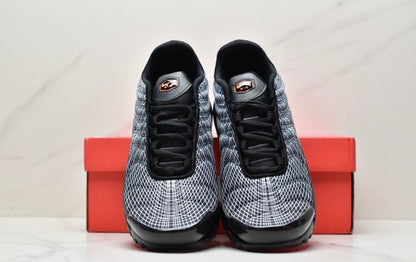 Nike Air VaporMax Plus "Black-White Spider Web"