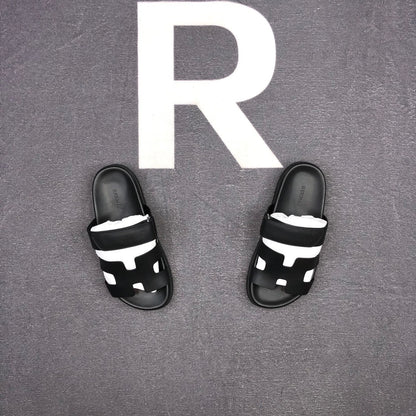 Hermes Chypre Sandal "Black"