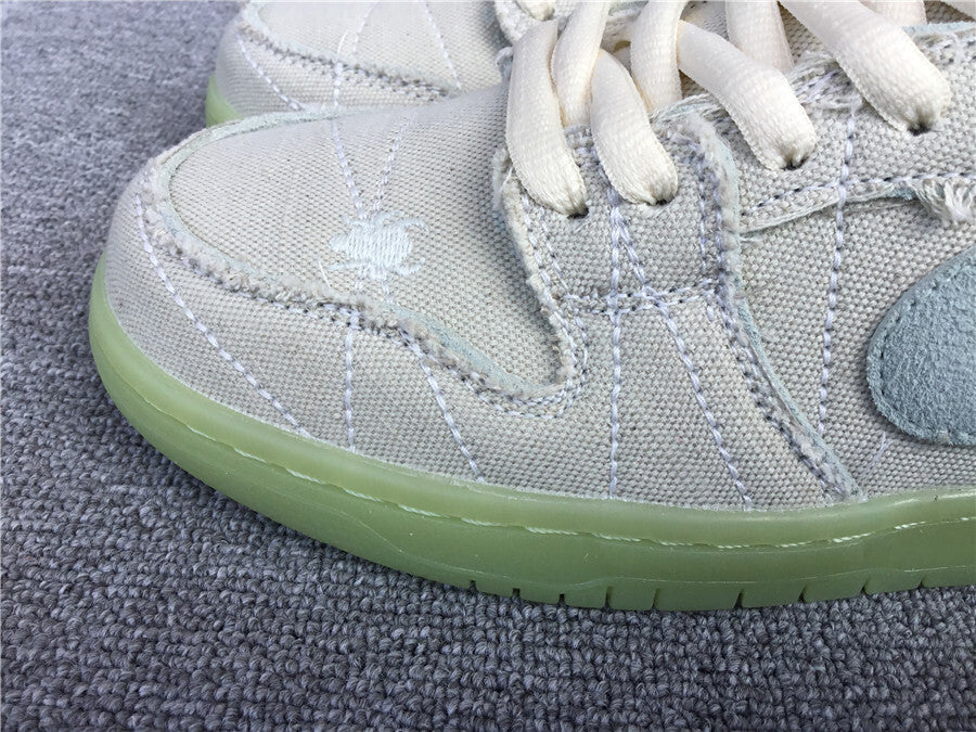 Nike SB Dunk Low "Mummy"