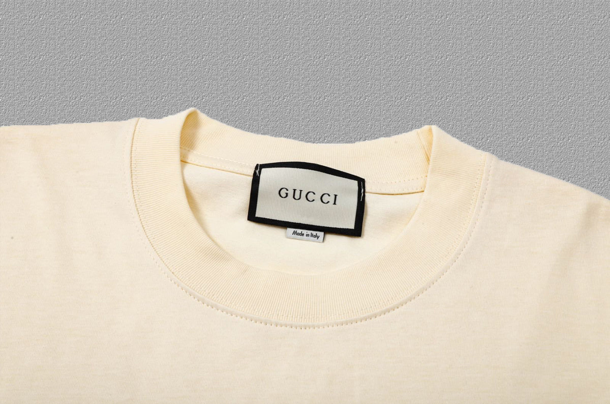 Gucci Snake Print T-Shirt "Beige"