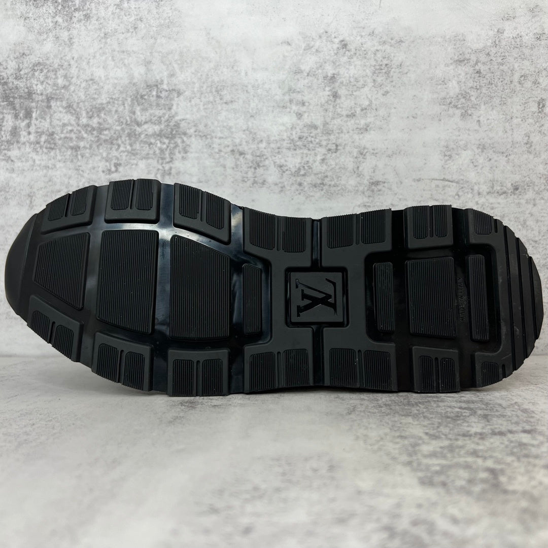 Louis Vuitton Run Away "Black"