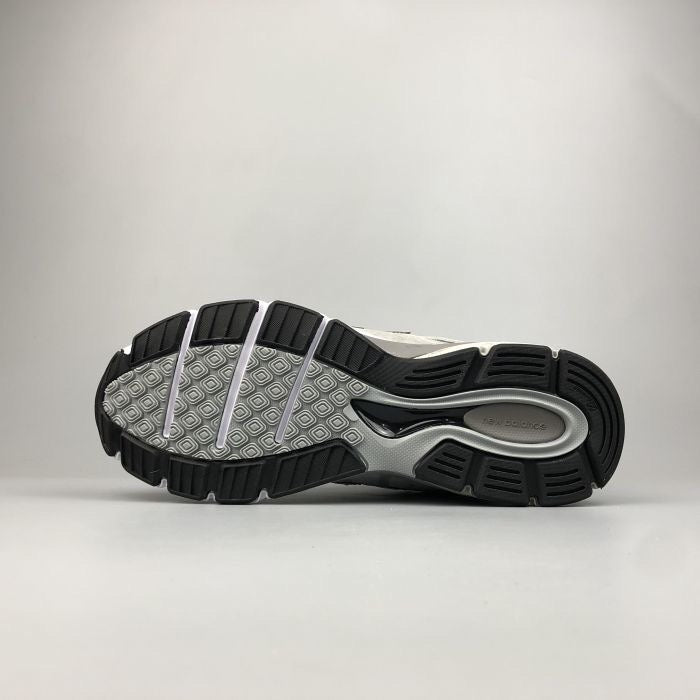 New Balance 990 “Beige-Grey”