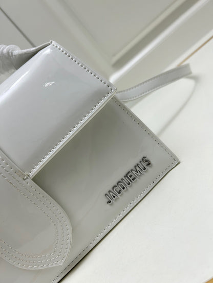 Jacquemus Le Grand Bambino
