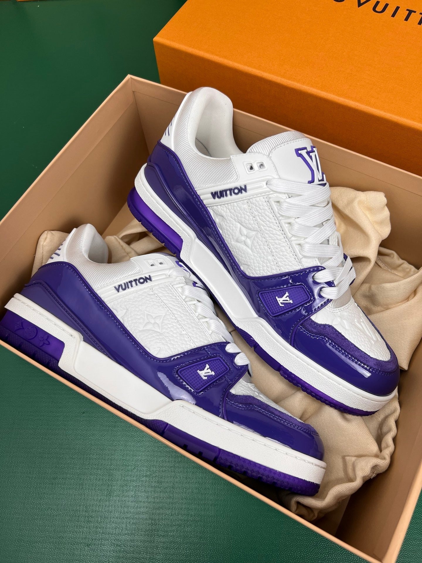 Louis Vuitton LV Trainers "Purple-White"