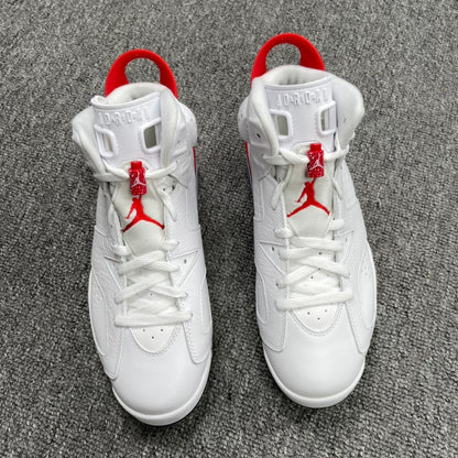 Air Jordan 6 Retro "Red Oreo"