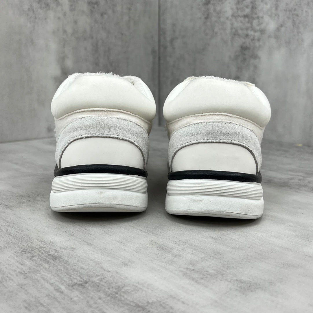 Chanel 22A "White-Grey-Black"