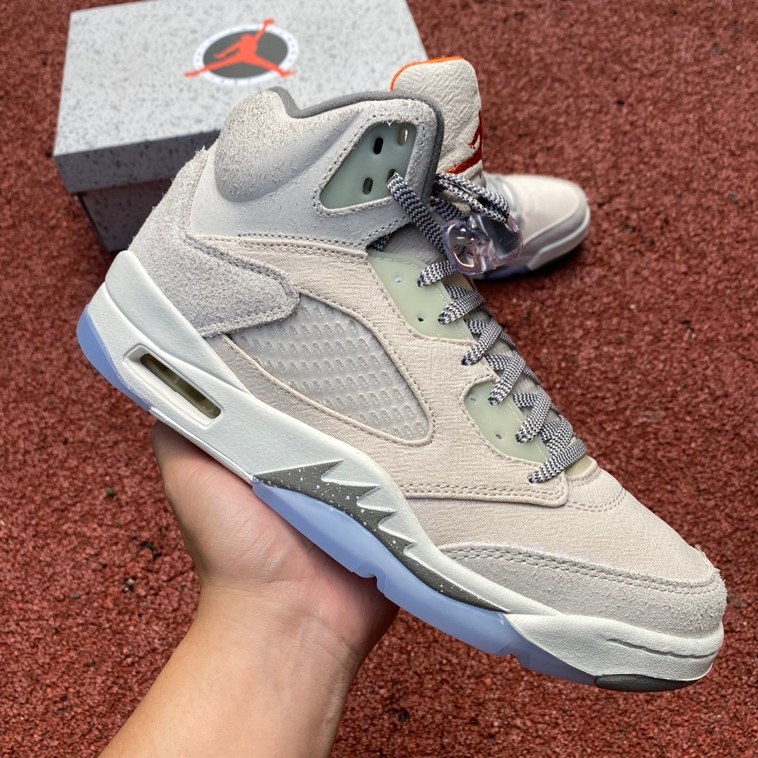 Air Jordan 5 Retro SE Craft "Light Orewood Brown"