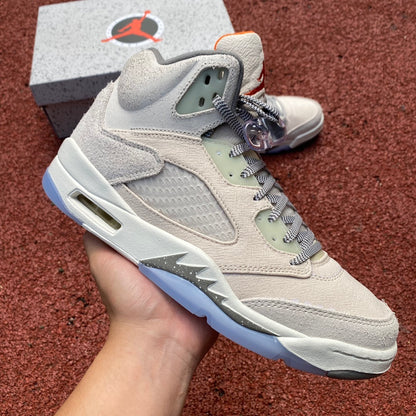 Air Jordan 5 Retro SE Craft "Light Orewood Brown"