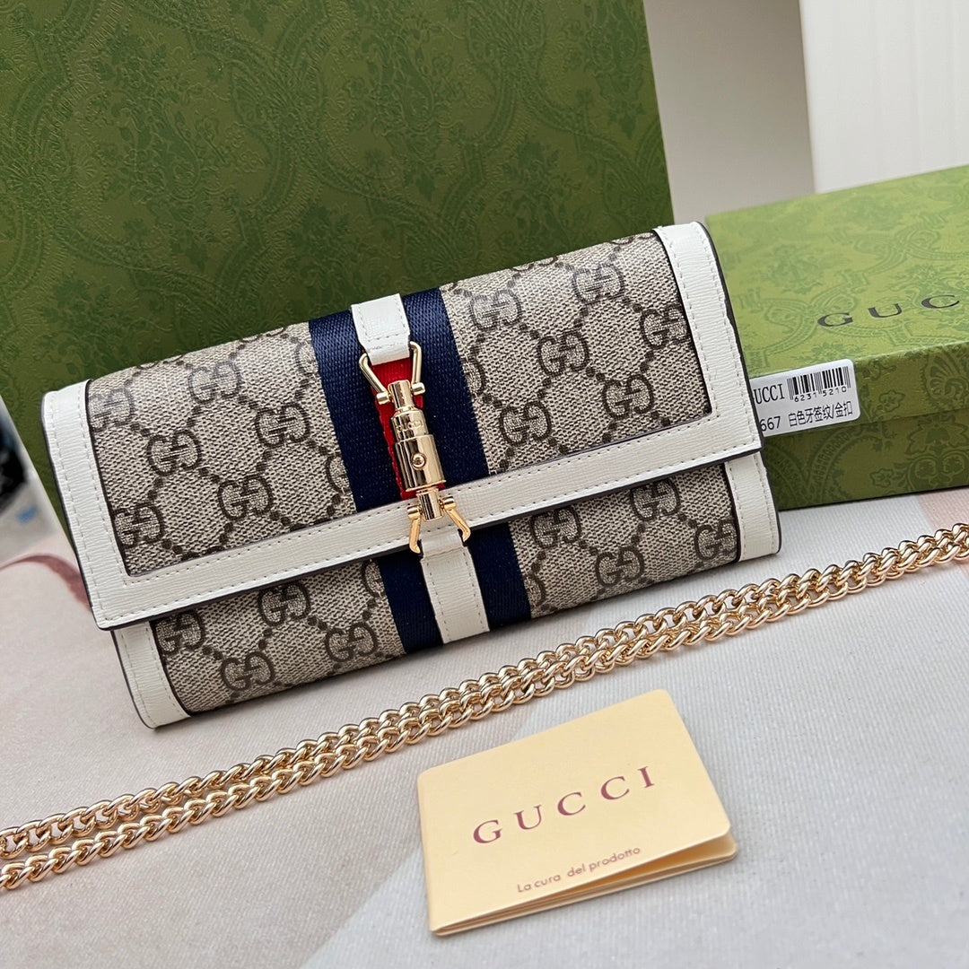 Gucci Jackie 1961 GG Continental Chain Wallet