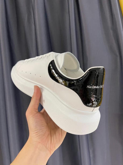 Alexander McQueen Oversized "White-Black Crocodile"