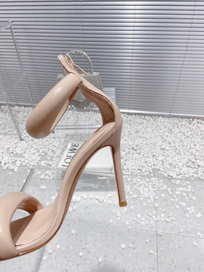 Gianvito Rossi Bijoux High Heels 100mm "Beige"