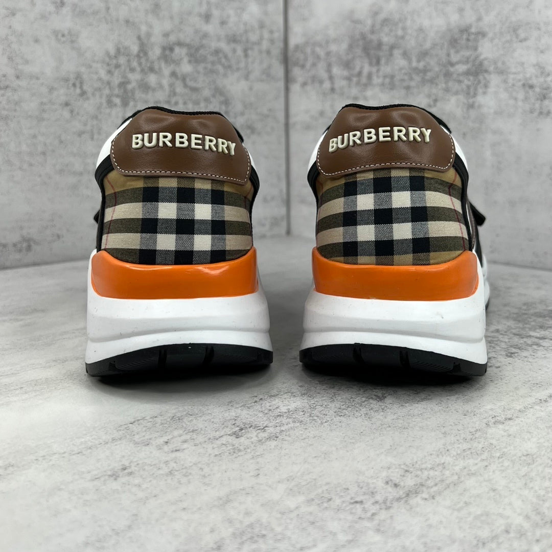 Burberry Ramsey "White-Black-Brown"