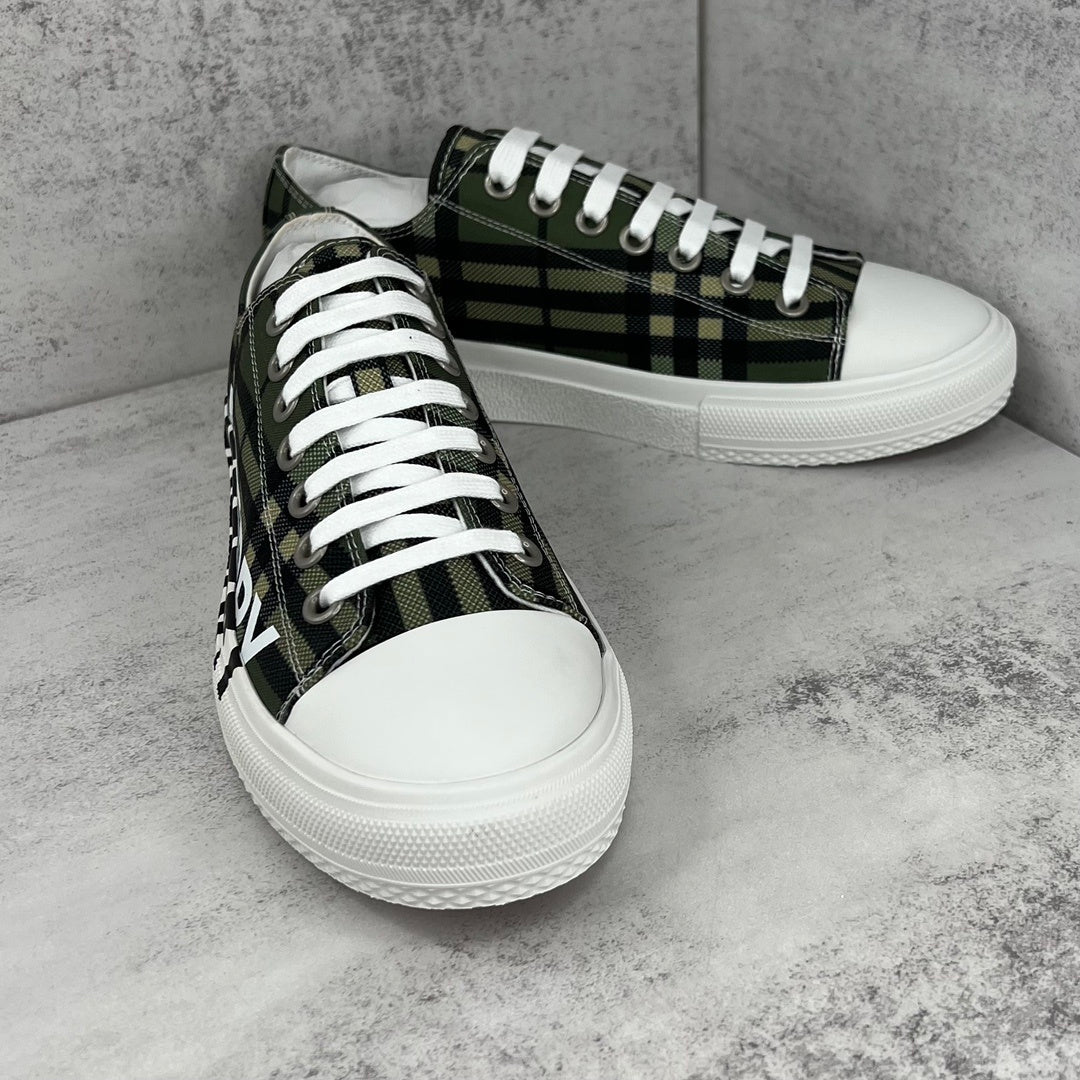Burberry Larkhall "Green"