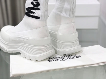 Alexander McQueen Tread Slick Boot "Ribbed White"