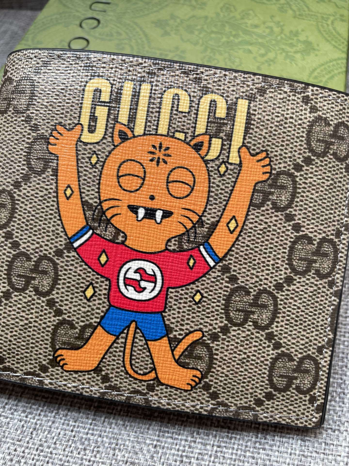 Gucci GG Supreme Cat Print Wallet