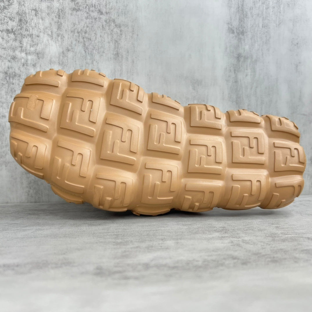 Fendi Cloud Slides "Camel"